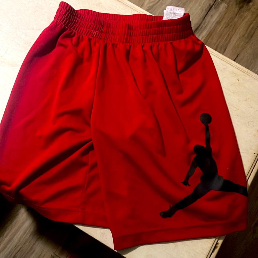 Jordan children’s medium basketball shorts